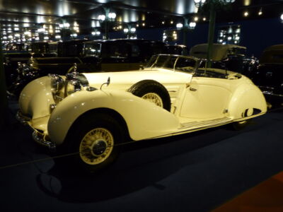 Custom coach work Mercedes-Benz.