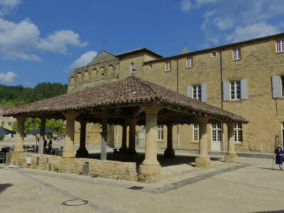 Market square & abbey