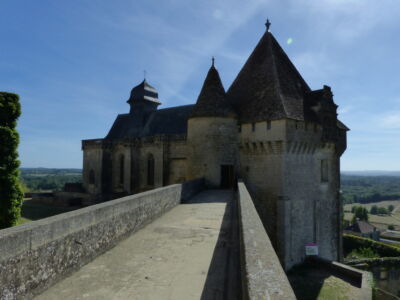 Battlement walk