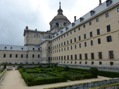 Palace, monastery & cathedral
