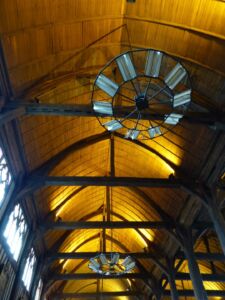 Like an upside down hull.