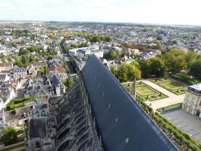 View of the buttresses.